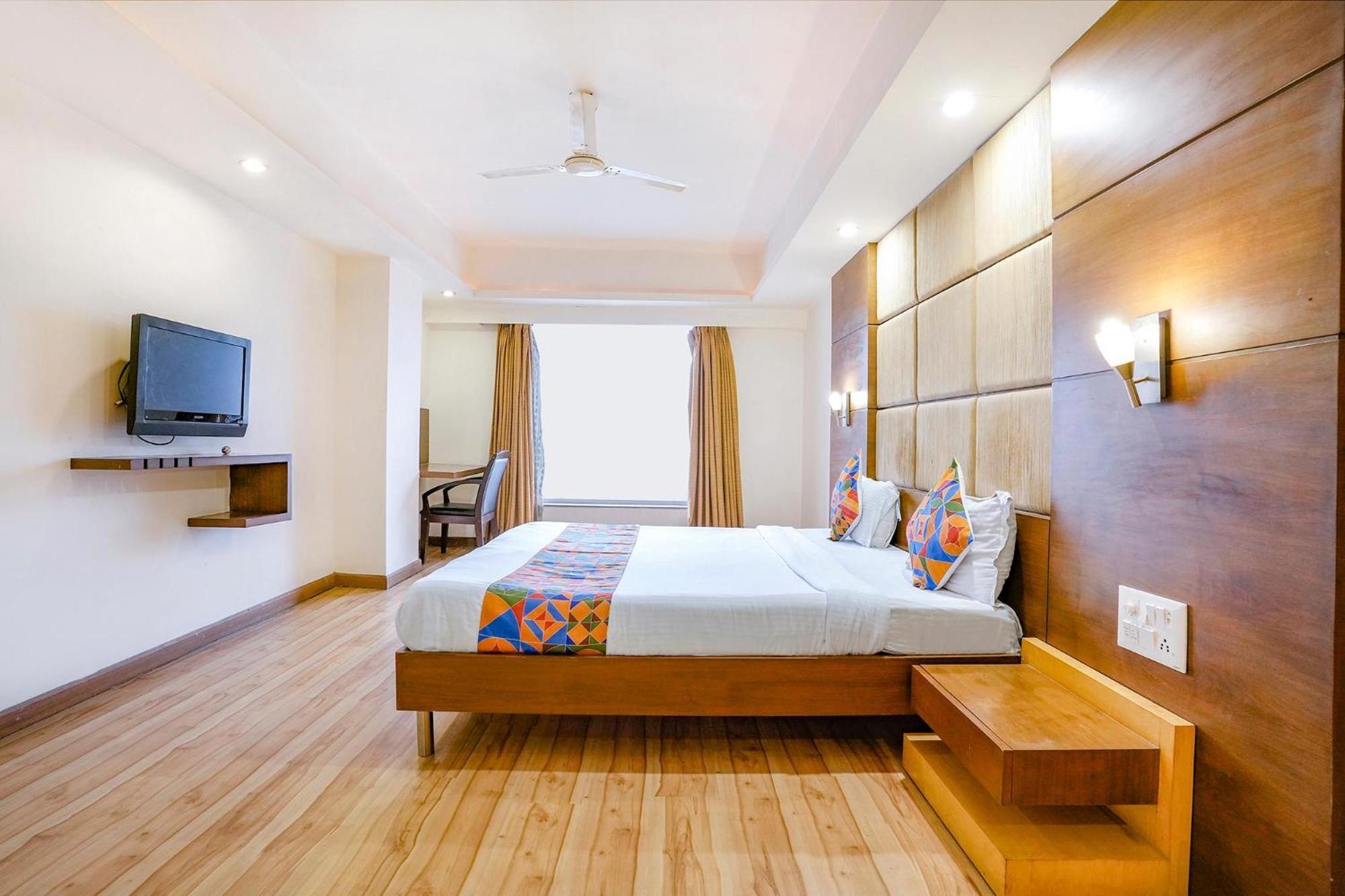 Fabhotel Cambay Sapphire Ahmedabad Eksteriør bilde